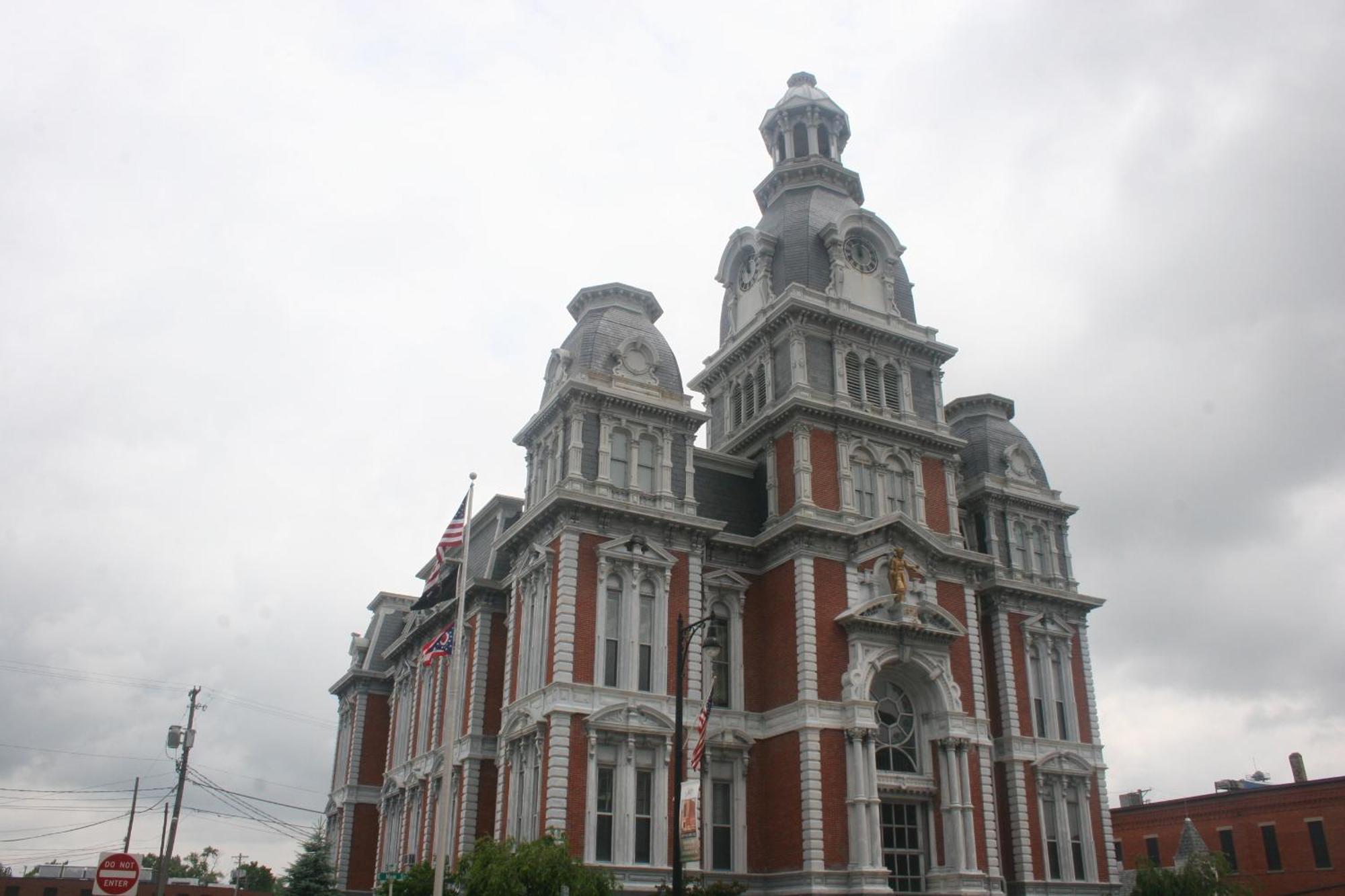 Fountain Inn Van Wert Екстериор снимка