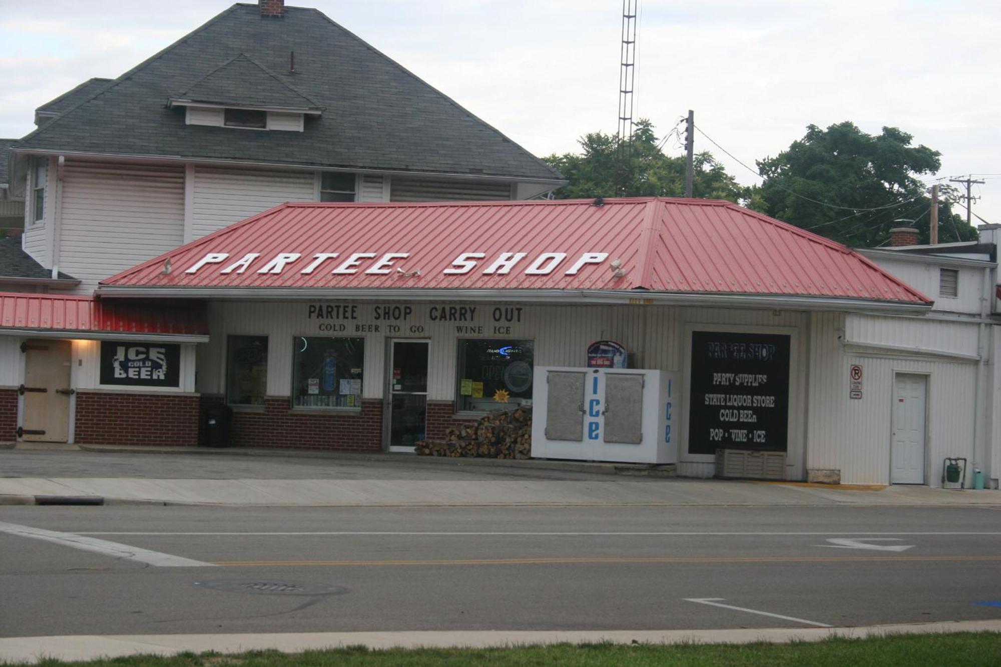 Fountain Inn Van Wert Екстериор снимка