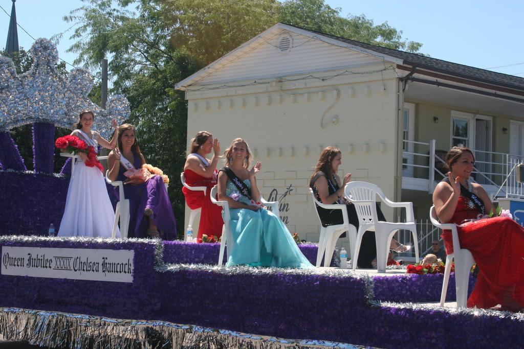 Fountain Inn Van Wert Екстериор снимка