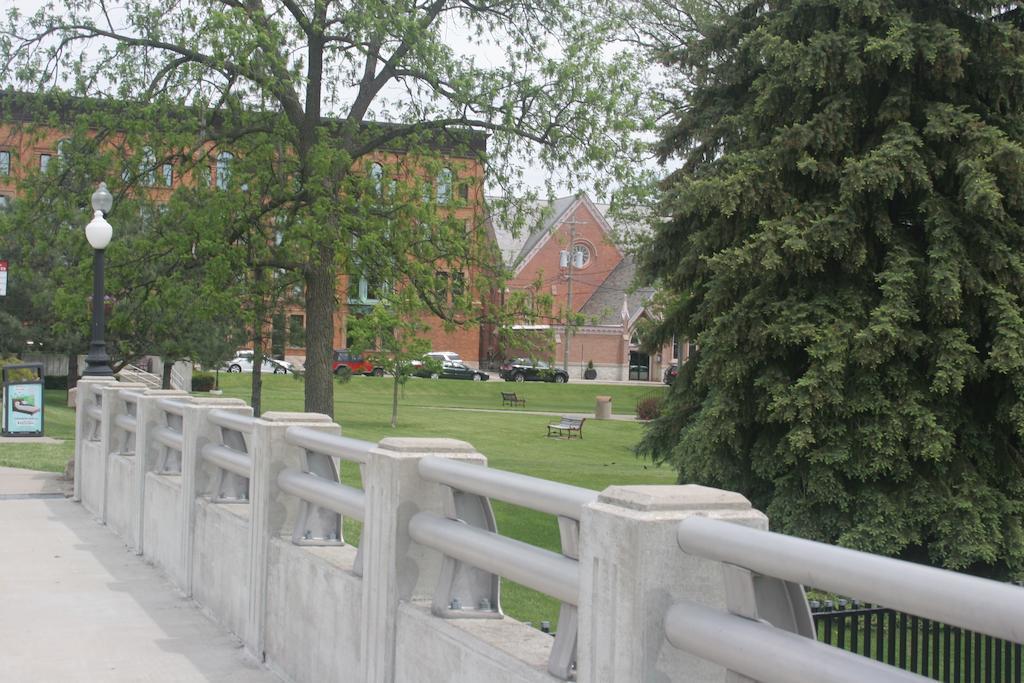 Fountain Inn Van Wert Екстериор снимка